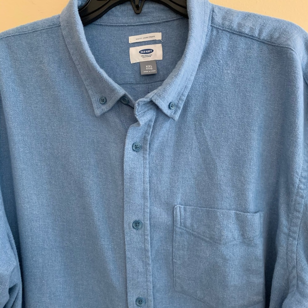 Old Navy men’s regular fit classic button down